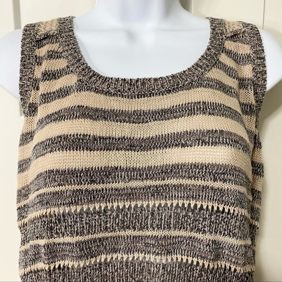 Bcbgeneration sleeveless sweater striped NWT size xs tan gray taupe - Picture 4 of 8
